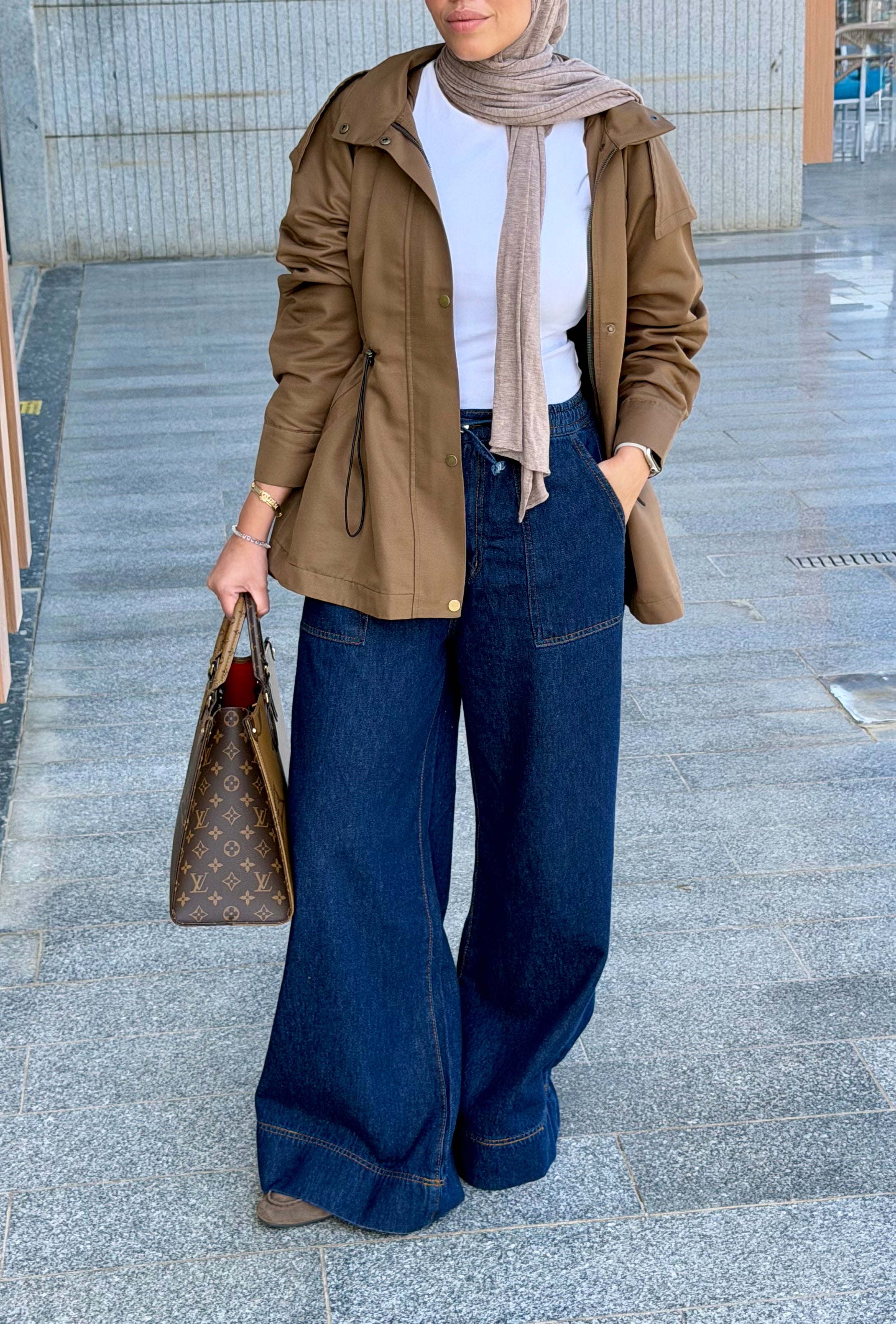 Dark Denim – Mantilla